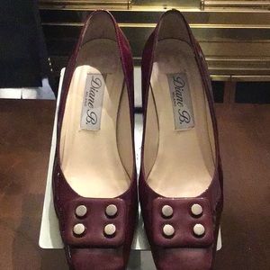 Preloved burgundy patent leather Diane B shoes size 39 1/2